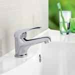 Смеситель для умывальника Ravak Susan SN 012,00 с клик-клаком